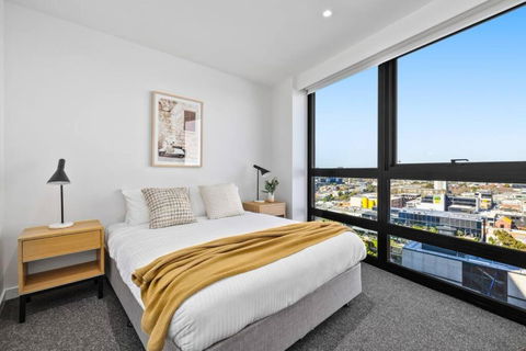NEW Sensational Southbank Lux - Perth Resorts 1
