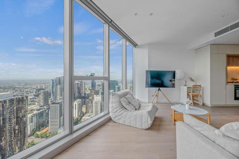NEW Top Floor L70 CBD Luxury Apt - Accommodation Perth 3