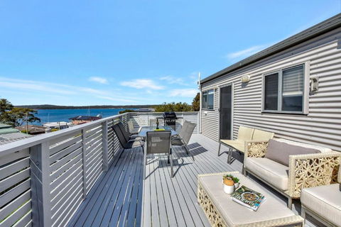 New Property Seabreeze Bungalow - Lakeview Sunset Delight At Sunshine On Lake Macquarie - Accommodation Perth 1