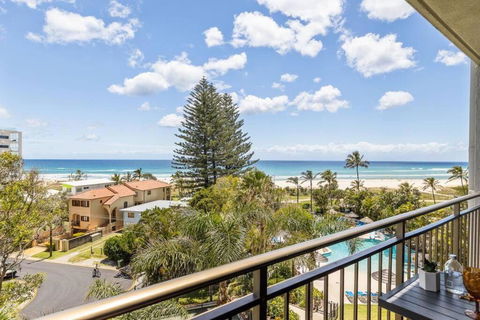 Ocean Breeze At Palm Beach - Perth Resorts 1