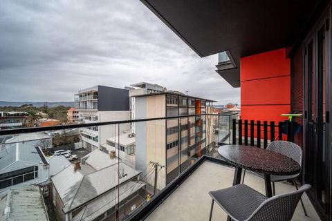 Obsidian On Flinders St 1BR Designer East End - Perth Resorts 3