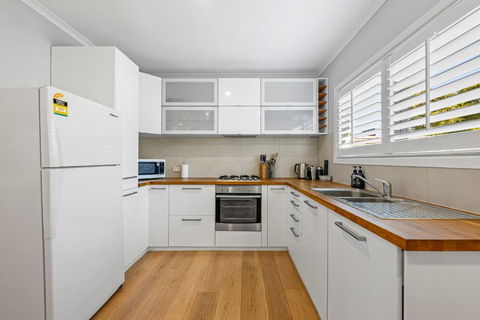 Ocean Retreat By Ready Set Stay - BYO Linen And Towels - Perth Resorts 3