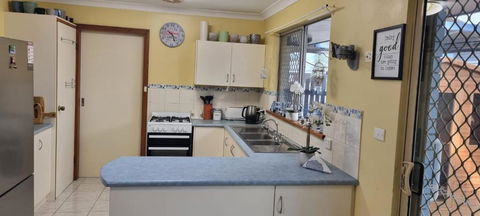 Ocean Street Delight - Accommodation Perth 3