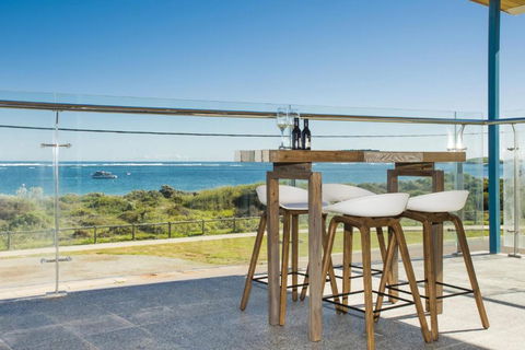 Oceans View - Luxury Apartment With Ocean Views - Accommodation Perth 1