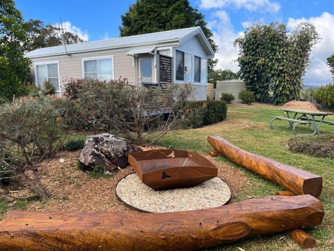 Orange Blossom- Comboyne Mountain Cottages - Accommodation Perth 1