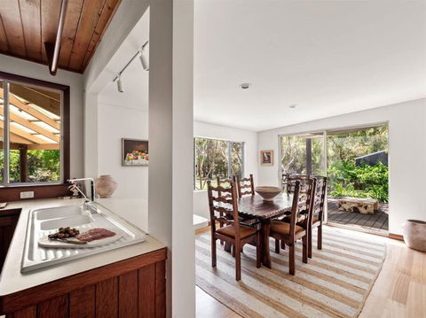 Orchard Homestead Countryside Retreat - Accommodation Perth 2