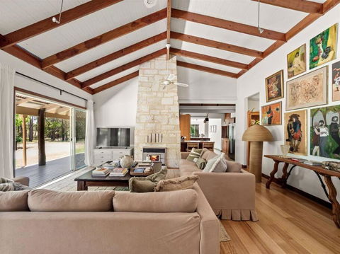 Orchard Homestead Countryside Retreat - Accommodation Perth 0