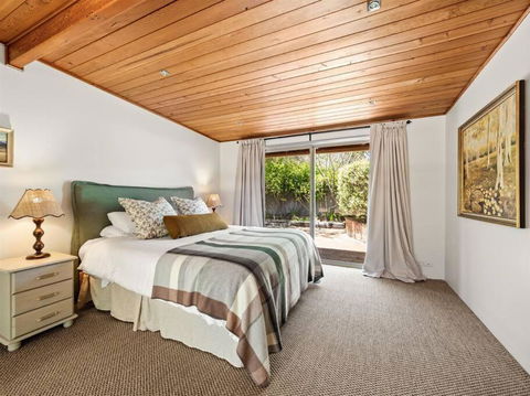 Orchard Homestead Countryside Retreat - Accommodation Perth 1