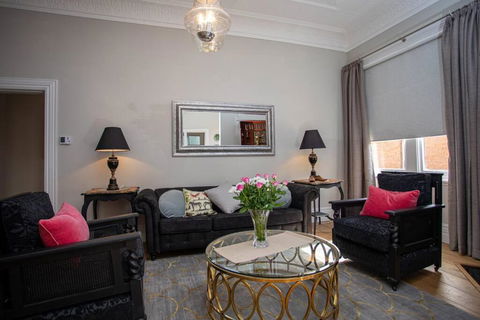 Oxbridge- Period Home In Central Goulburn - Perth Resorts 0