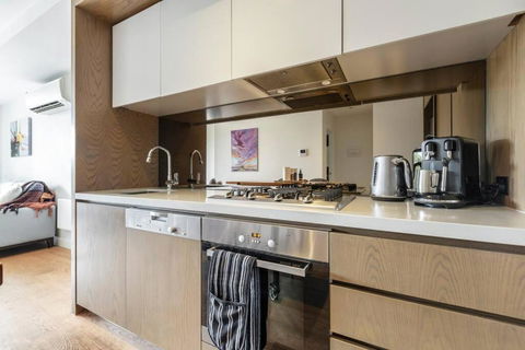 Peaceful 2 Bedroom Unit With Free Parking - Accommodation Perth 1