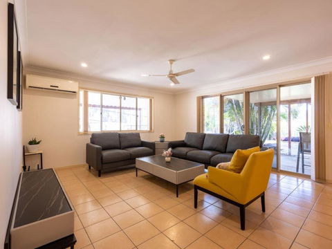 Peaceful 4B2B Sweet Home W Backyard At Springfield - Perth Resorts 3