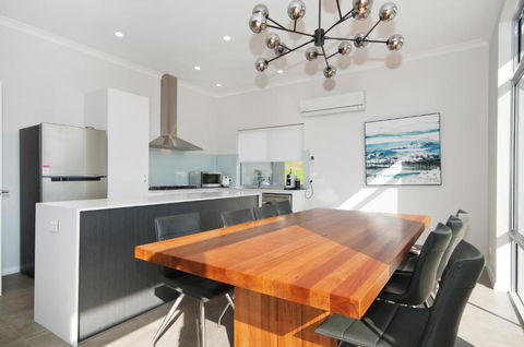 Peaceful Ridge Resort - Perth Resorts 1