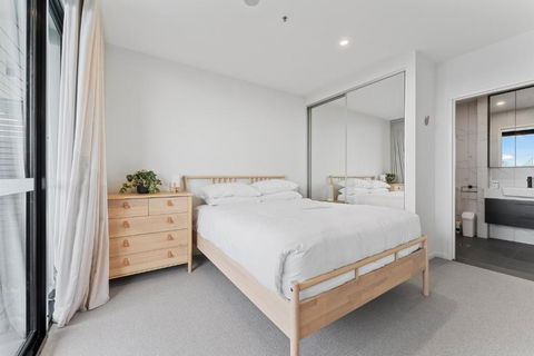 Perfect Location 1-Bed With Balcony, BBQ & Parking - Perth Resorts 2