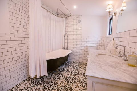 Pet-Friendly Highlands Home With Fireplace - Accommodation Perth 3