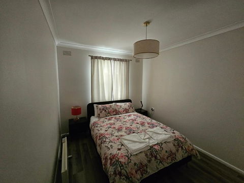 Phoenix House - Perth Resorts 3