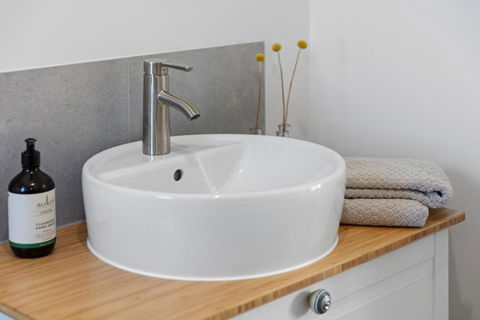 Piccolo B&B - The Perfect Getaway - Accommodation Perth 2
