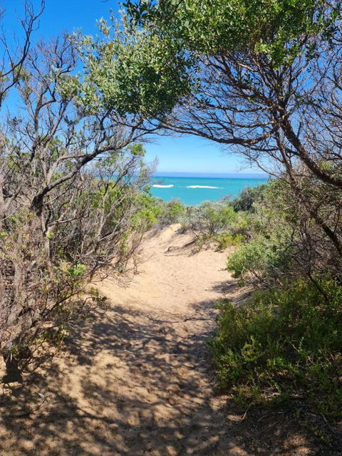 PIECE OF PARADISE, Huge 4 Bedroom Haven - Accommodation Perth 0