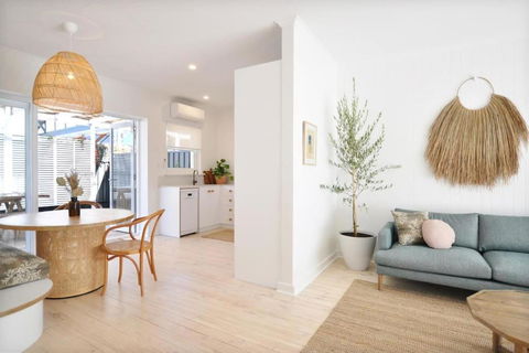Pine At Arlos Glenelg South - Accommodation Perth 3
