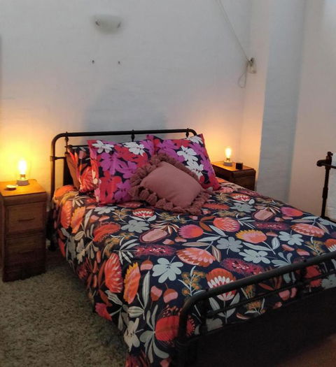 Pips On Mitchell - Beautiful Historic Apartment - Accommodation Perth 1