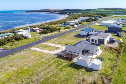 Plovers Rest At Cape Douglas - Accommodation Perth 0