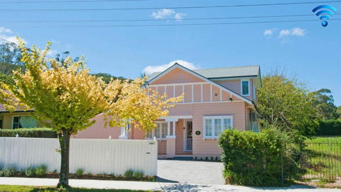Plum Tree Cottage - Accommodation Perth 0