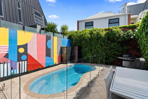Port Paradiso - Accommodation Perth 0