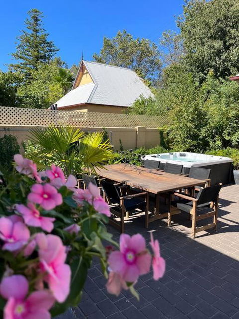 Porters Cottage Oasis - Accommodation Perth 0