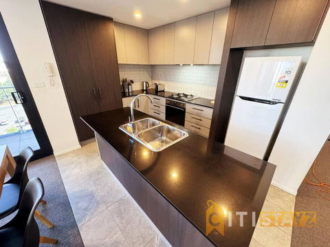 Posh In Phillip - 2bd 2bth Apt - Accommodation Perth 1
