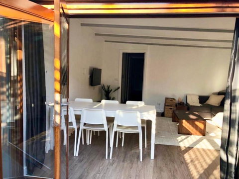 Quite, Quaint & Private Guesthouse, Sleeps 6 - Accommodation Perth 3