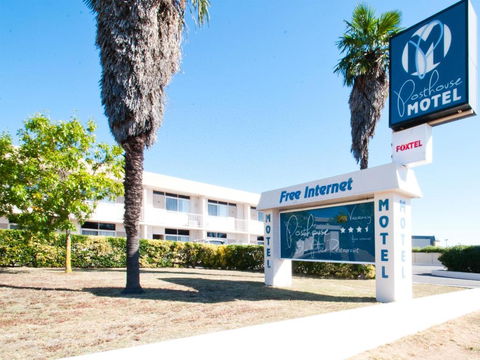 Posthouse Motor Lodge - Accommodation Perth 0