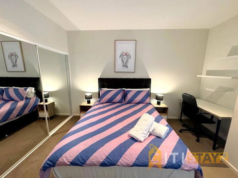 Pretty Penthouse - Close To ANU - Accommodation Perth 3