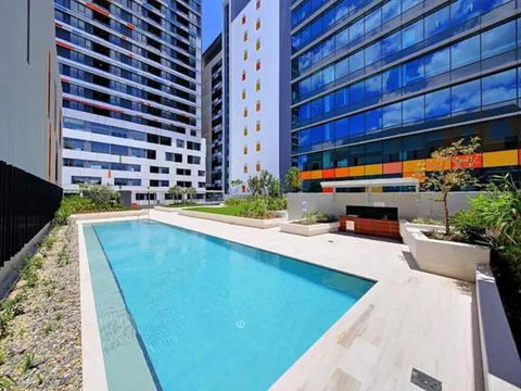 Private Bedroom & Bathroom In Shared Inner Brisbane Apartment - Accommodation Perth 0