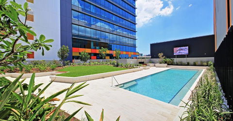 Private Bedroom & Bathroom In Shared Inner Brisbane Apartment - Accommodation Perth 1