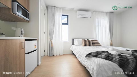 Private Suite With Queen Bed TV - Room 11 - Perth Resorts 0