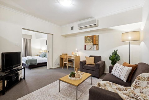 Prized Perth Retreat 1BDR - Accommodation Perth 1