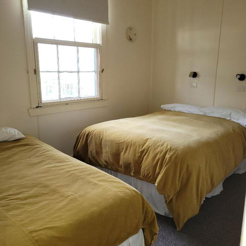 Pub In The Paddock - Accommodation Perth 2