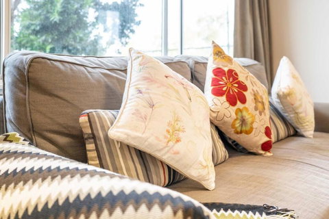 Quaint Auchenflower 1B1B Apt W Parking Close To UQ - Accommodation Perth 1