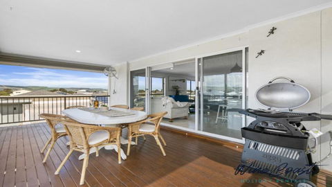 R & R Aldinga Beach By Wine Coast Holidays - Accommodation Perth 3