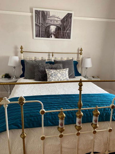 R&R Blue Diamond Luxury Cottage Maryborough, Vic - Accommodation Perth 1