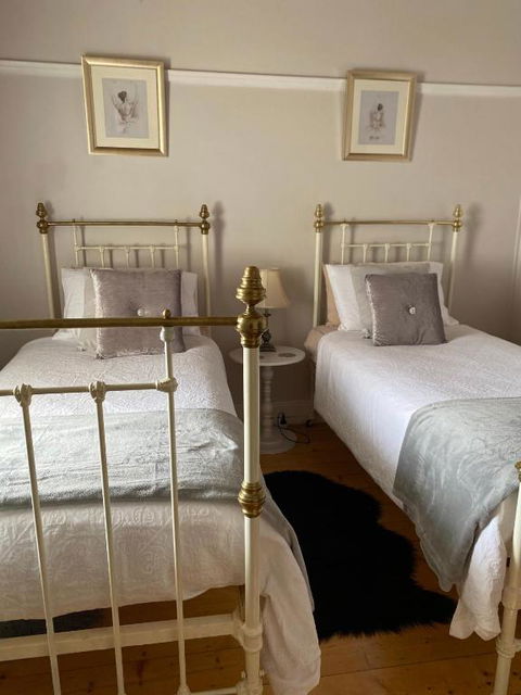 R&R Blue Diamond Luxury Cottage Maryborough, Vic - Accommodation Perth 2