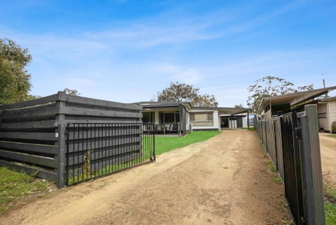 Raymond Island Retreat - Accommodation Perth 2