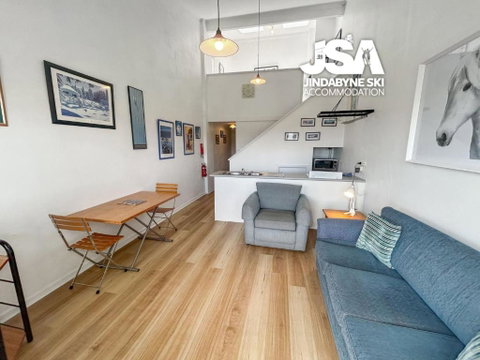 Razorback 3 - Accommodation Perth 2