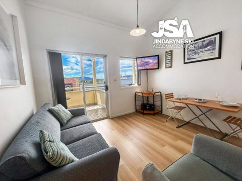 Razorback 3 - Accommodation Perth 3