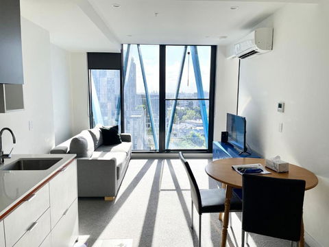 Readyset Apartments On Bouverie - Accommodation Perth 2
