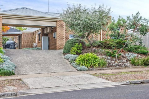 Reconnect On Daly I Epworth And Deakin - Accommodation Perth 0
