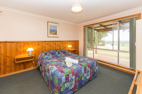 Augusta Sheoak Chalets - Perth Resorts 1