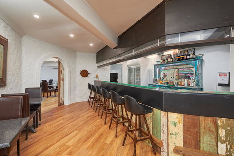 Australian Homestead Motor Lodge - Perth Resorts 3