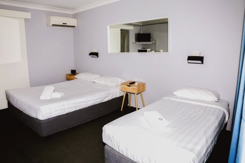 Australian Hotel Motel - Accommodation Perth 1