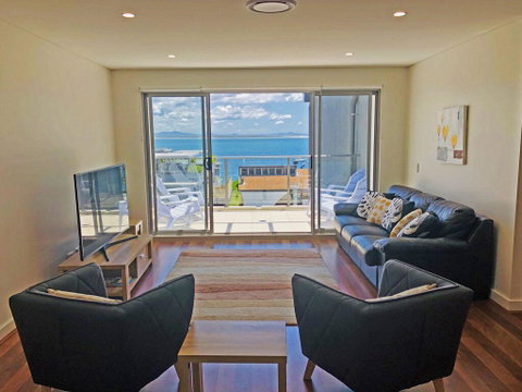 Avra Seabreeze', 503/4-8 Bullecourt Street - Accommodation Perth 2