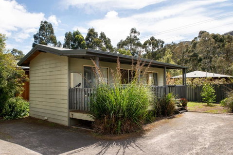 Awonga Cottages - Accommodation Perth 3
